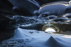 Islandia-jaskinia-lodowa-zima-_M4_5765