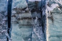 Islandia-jaskinia-lodowa-zima-_M4_5837